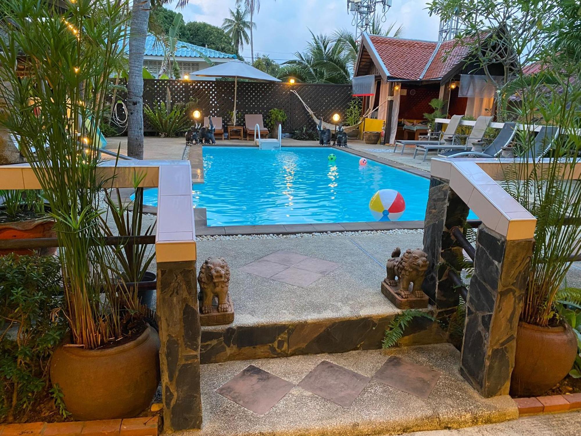 Bee Nat Garden Resort Bang Rak Beach  Bagian luar foto