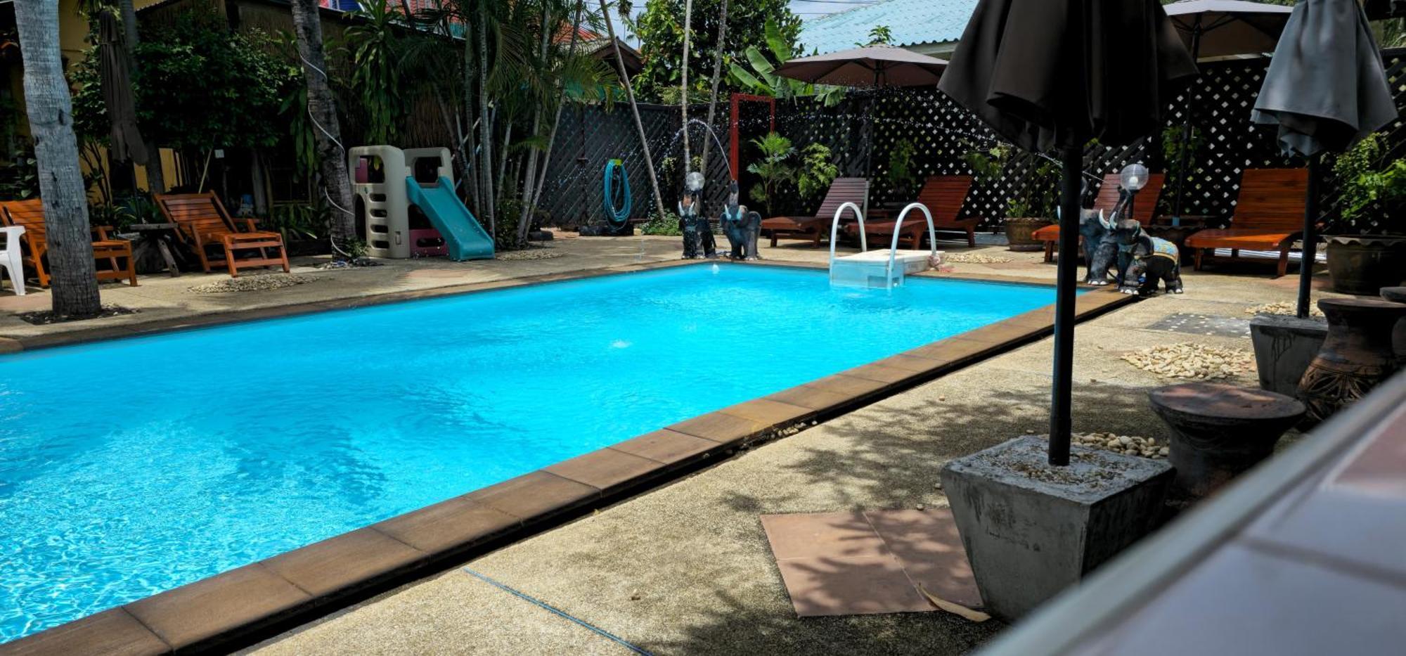 Bee Nat Garden Resort Bang Rak Beach  Bagian luar foto