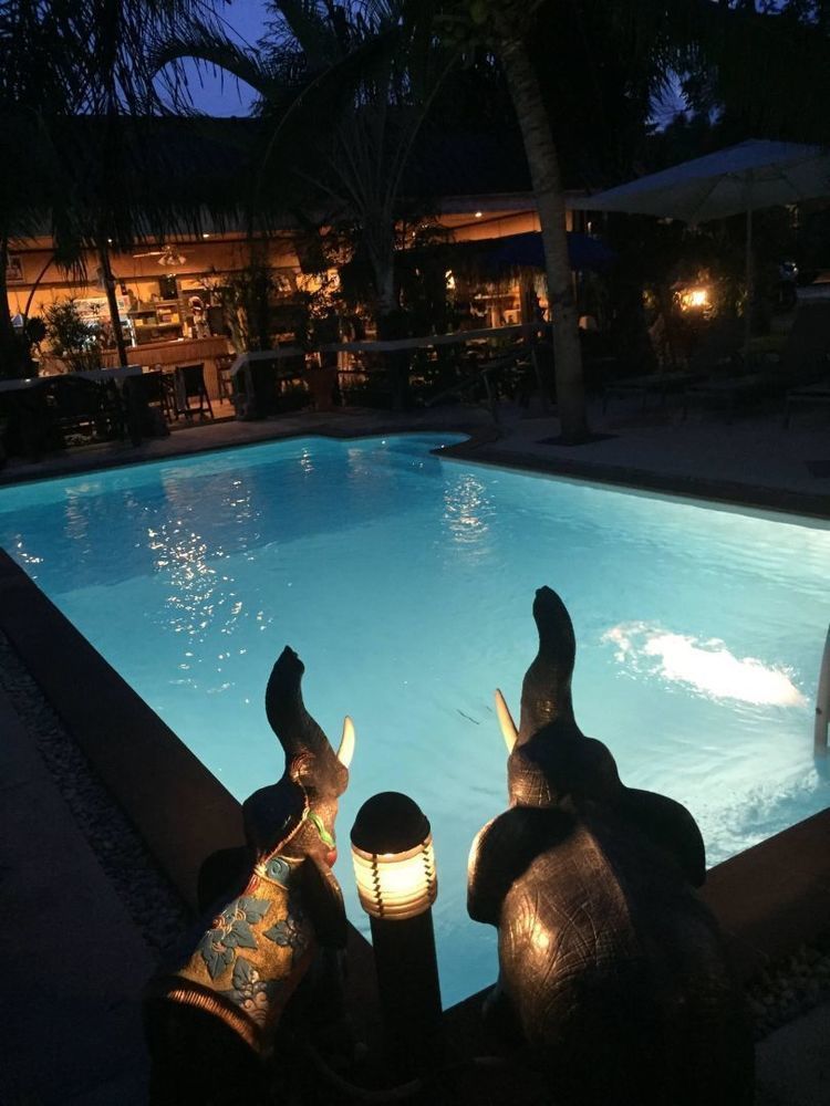 Bee Nat Garden Resort Bang Rak Beach  Bagian luar foto