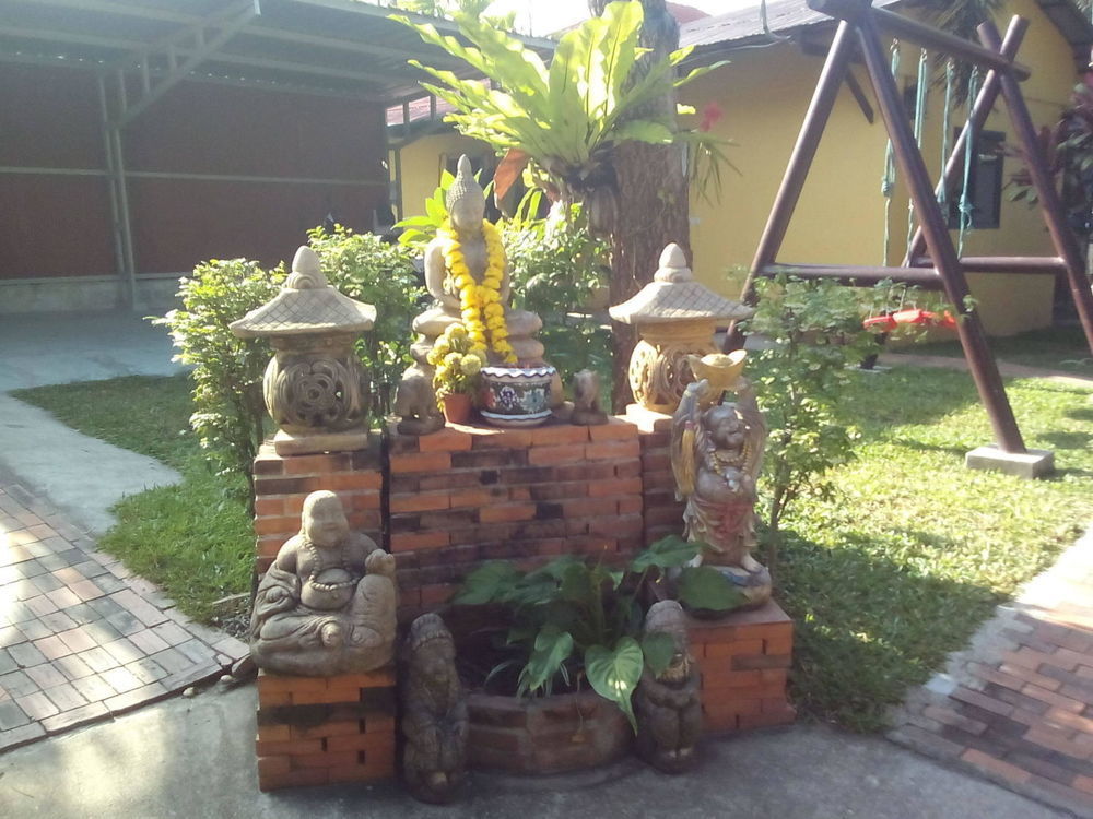 Bee Nat Garden Resort Bang Rak Beach  Bagian luar foto