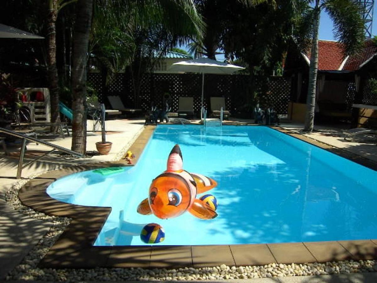 Bee Nat Garden Resort Bang Rak Beach  Bagian luar foto