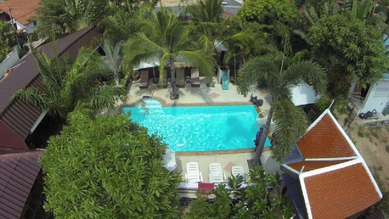 Bee Nat Garden Resort Bang Rak Beach  Bagian luar foto