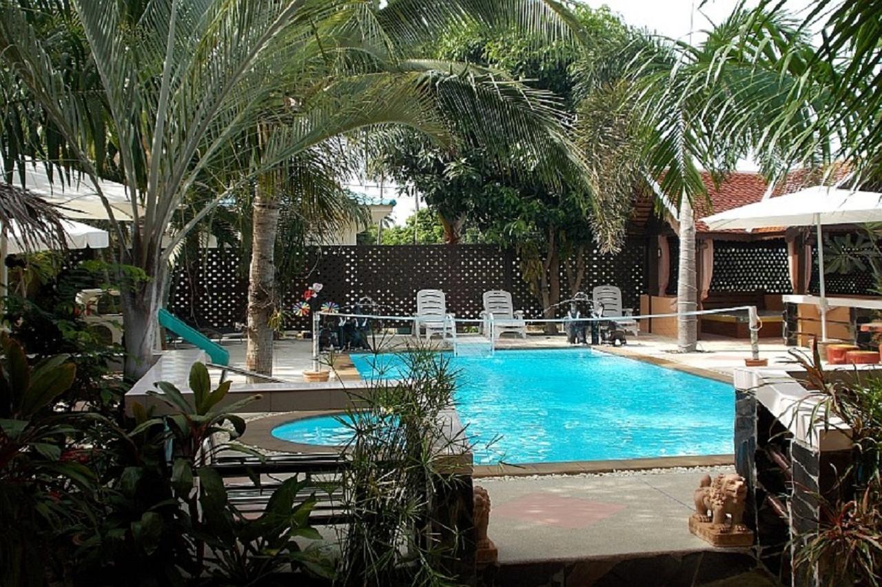 Bee Nat Garden Resort Bang Rak Beach  Bagian luar foto